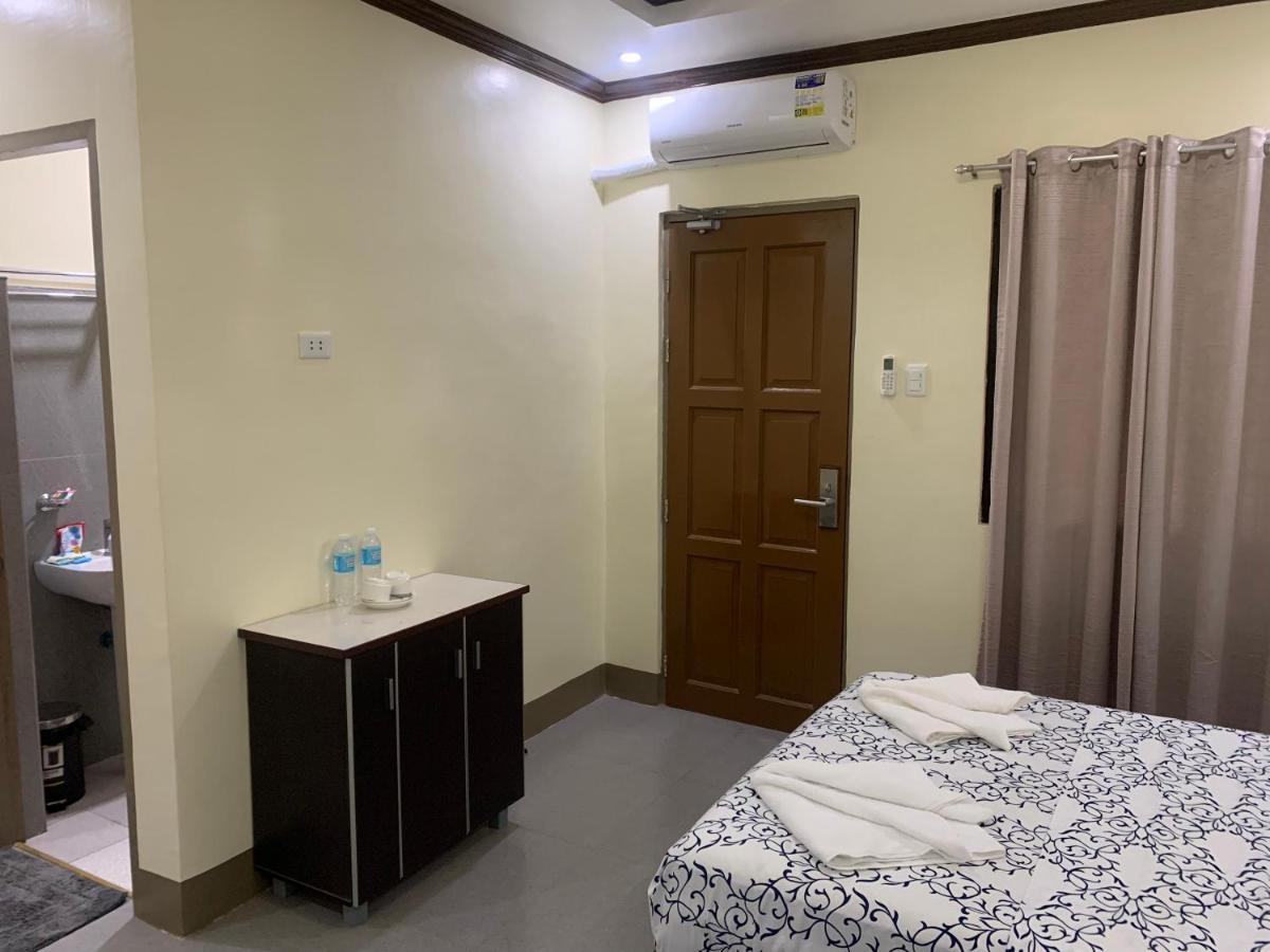 Zl Travelers Inn Batuan Extérieur photo