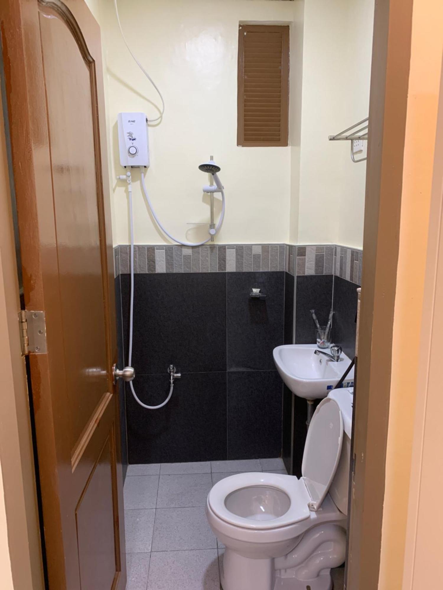 Zl Travelers Inn Batuan Extérieur photo