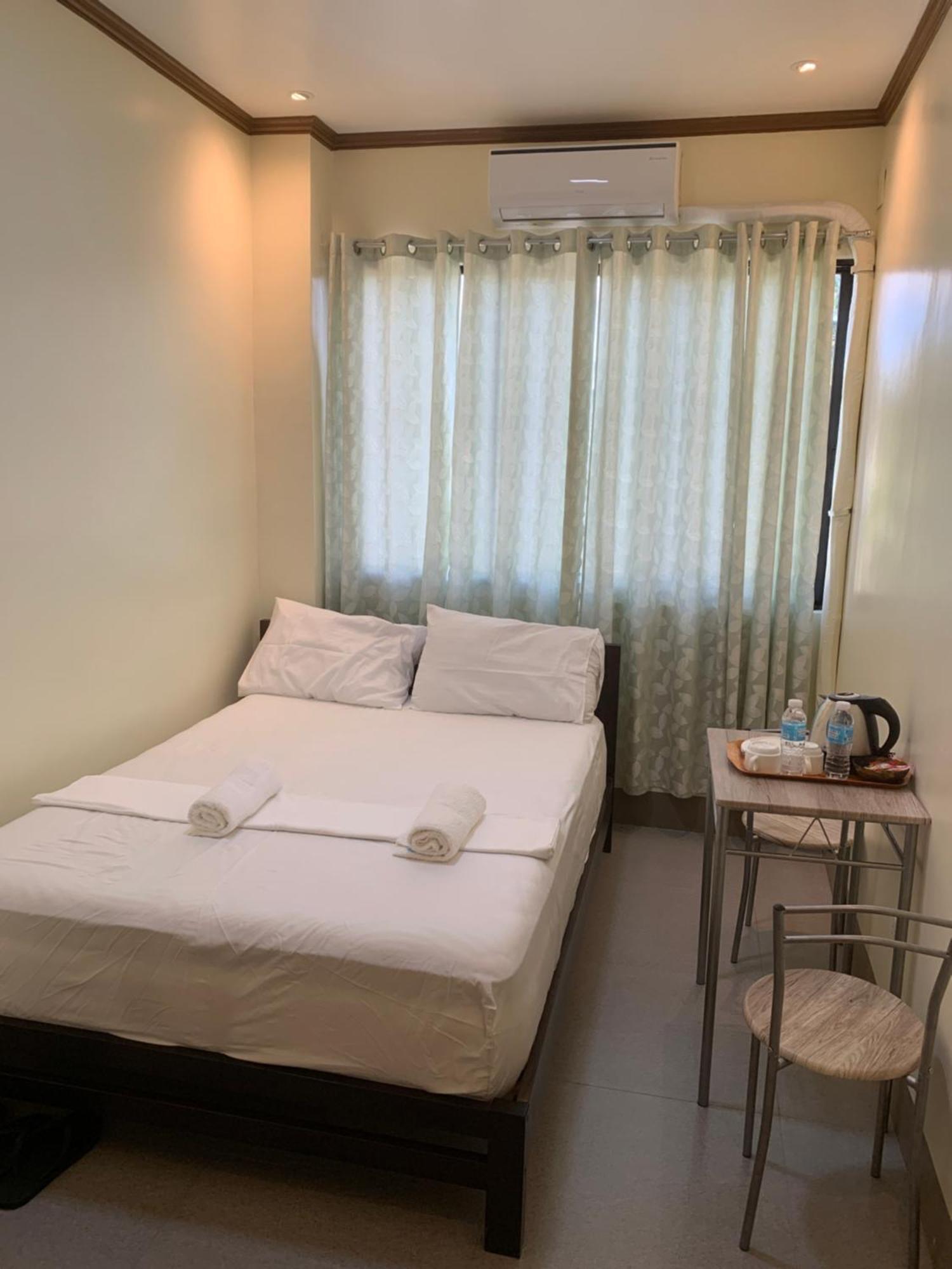 Zl Travelers Inn Batuan Extérieur photo